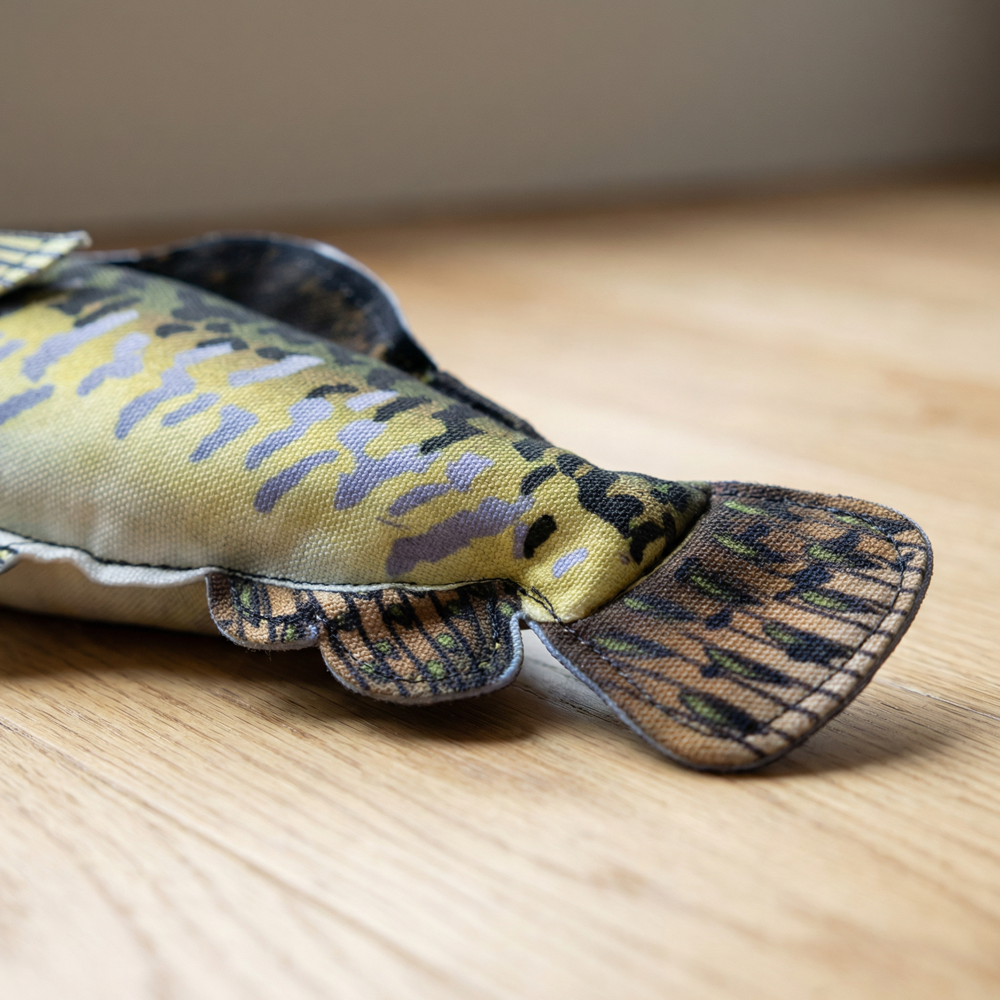 FloppyCatch Realistic Fish Interactive Toy